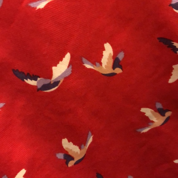 Red Sleeveless Top - Picture 4 of 4